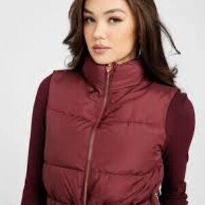♥️ GUESS MAROON BURGUNDY PUFFER VEST